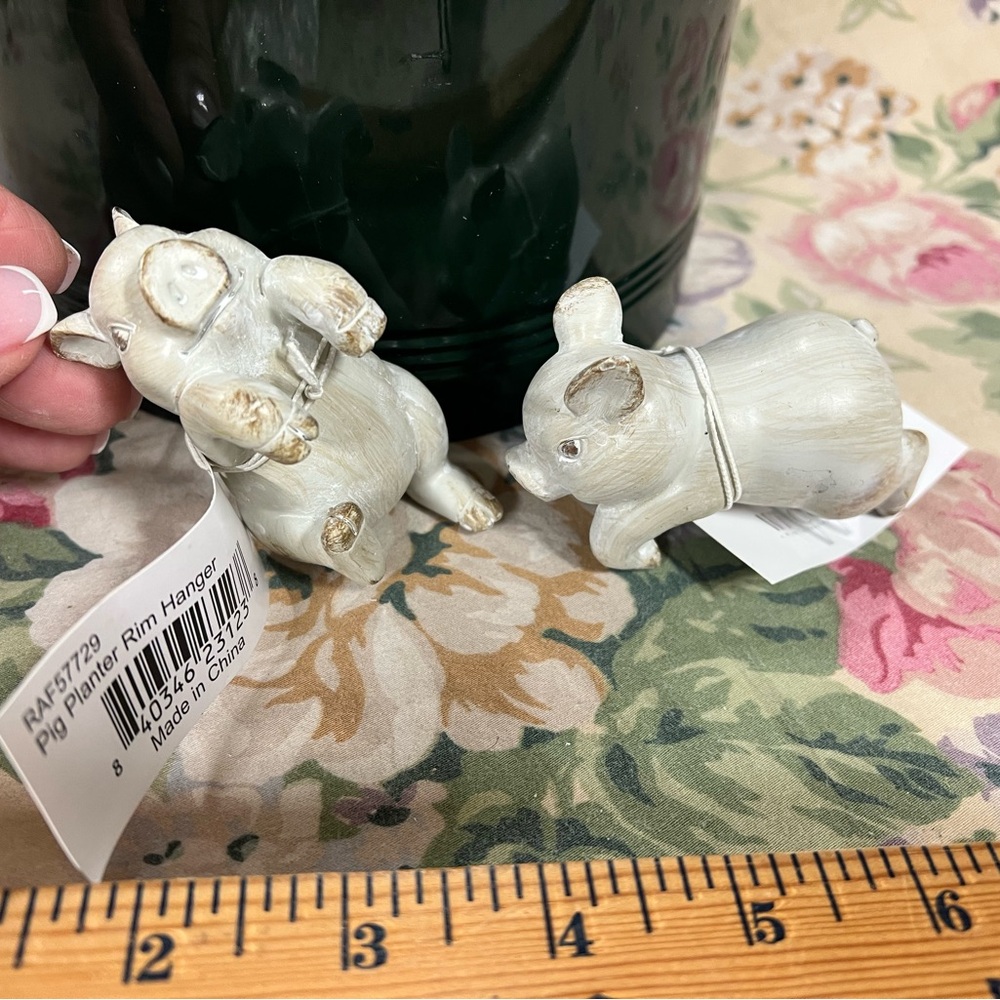 Pig Planter Rim Holders Decor - Picture 3 of 6